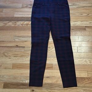 Liverpool Sienna pull-on ponte pants. Size 6. Red/black plaid. Like new